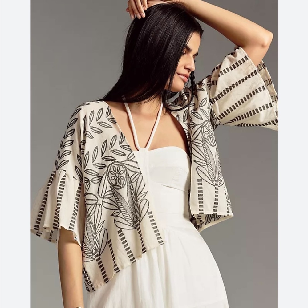 Akemi + Kim Anthropologie Black White Embroidered Kimono Shrug
Cover Up OS